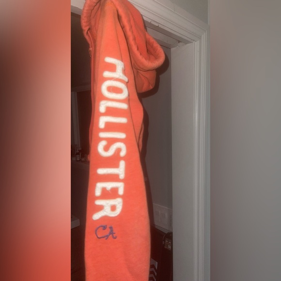 Hollister track jacket sz:  M - Picture 2 of 3